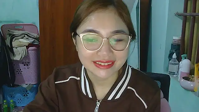 Uhem112 online show from 11/04/25, 03:38