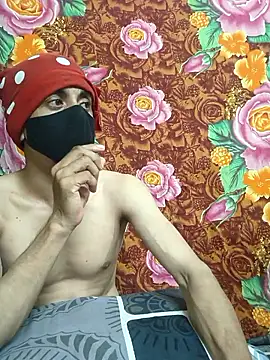 Seducing couple online show from 10/20/25, 04:18