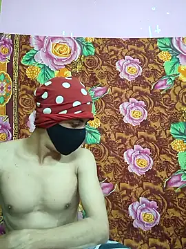 Seducing couple online show from 10/23/25, 03:39