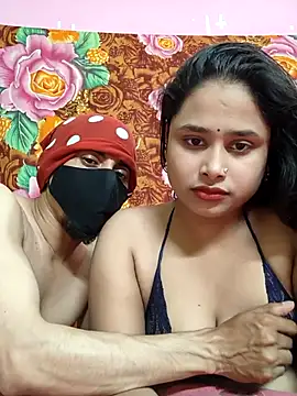 Seducing couple online show from 03/25/26, 10:32