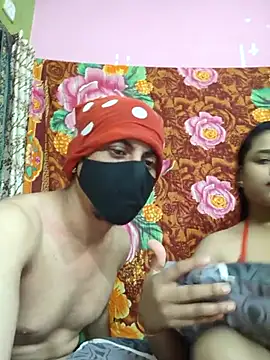 Seducing couple online show from 07/13/26, 09:45