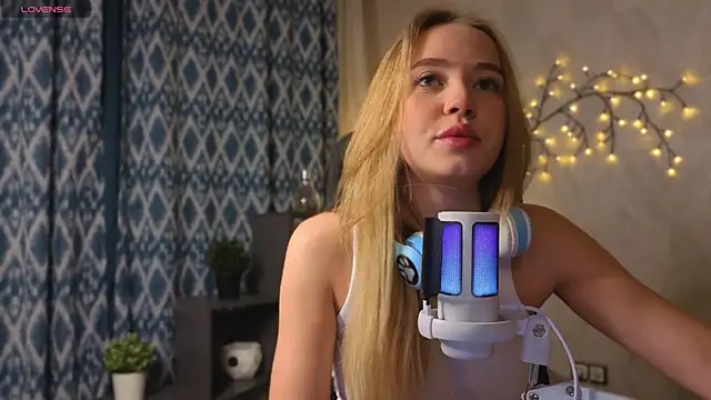 Anna mileer online show from 12/02/25, 01:22