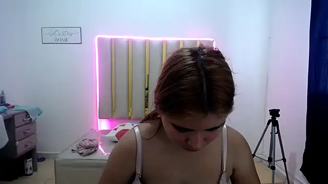 keilicita tonny 18 online show from 09/24/25, 05:16