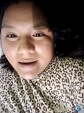 Snapshot of vea_m chatting on 06/03/26, 02:25 vea m online show from 06/03/26, 02:25