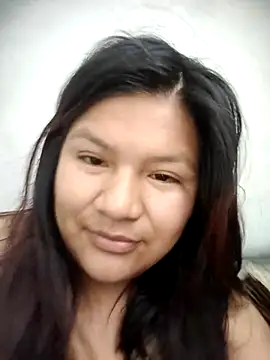 Snapshot of vea_m chatting on 06/23/26, 02:26 vea m online show from 06/23/26, 02:26