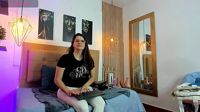 Snapshot of _samanthaa_foxx chatting on 09/12/25, 10:48 samanthaa foxx online show from 09/12/25, 10:48