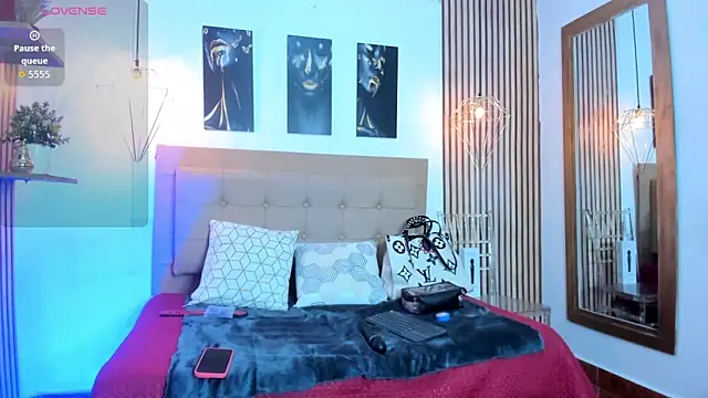 Snapshot of _samanthaa_foxx chatting on 09/24/25, 11:46 samanthaa foxx online show from 09/24/25, 11:46