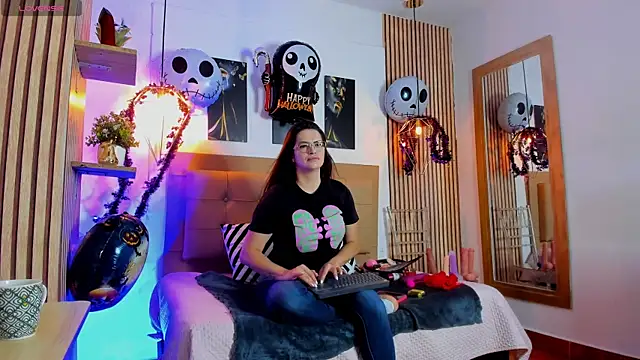 Snapshot of _samanthaa_foxx chatting on 10/14/25, 10:38 samanthaa foxx online show from 10/14/25, 10:38