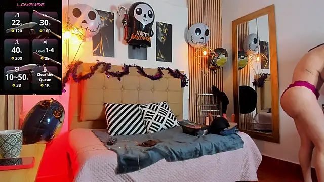 Snapshot of _samanthaa_foxx chatting on 10/16/25, 12:50 samanthaa foxx online show from 10/16/25, 12:50