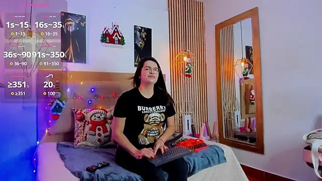 Snapshot of _samanthaa_foxx chatting on 12/02/25, 10:53 samanthaa foxx online show from 12/02/25, 10:53