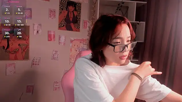 Snapshot of OdetteBiddy chatting on 09/11/25, 09:26 OdetteBiddy online show from 09/11/25, 09:26