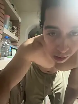 Snapshot of Papiluis96 chatting on 03/02/26, 05:08 Papiluis96 online show from 03/02/26, 05:08