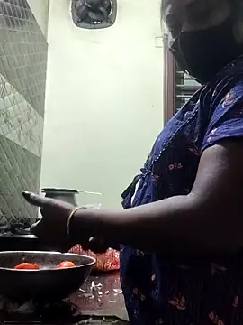 papukurty online show from 09/24/25, 12:47