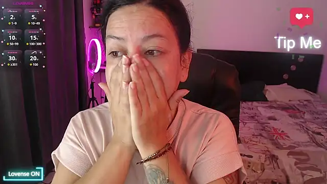 Abbyjoness21 online show from 11/11/25, 10:15