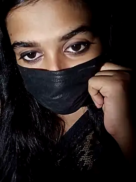 Snapshot of umairahaasan_1 chatting on 09/18/25, 05:15 umairahaasan 1 online show from 09/18/25, 05:15