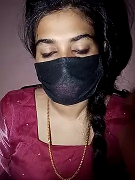 Snapshot of umairahaasan_1 chatting on 09/19/25, 11:00 umairahaasan 1 online show from 09/19/25, 11:00