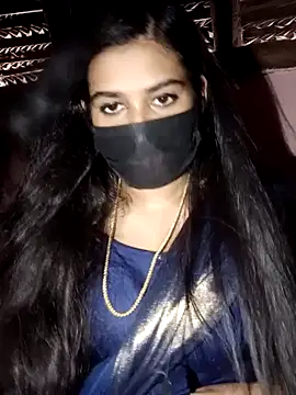 Snapshot of umairahaasan_1 chatting on 10/31/25, 10:05 umairahaasan 1 online show from 10/31/25, 10:05