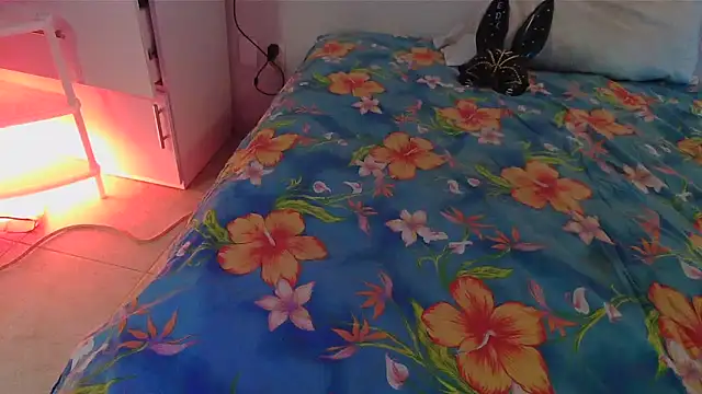 SatiroyNinfa online show from 04/08/26, 09:59