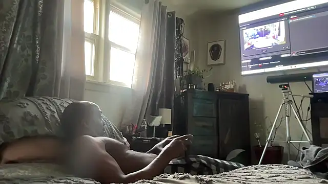 sexyred77713 online show from 02/11/26, 09:31