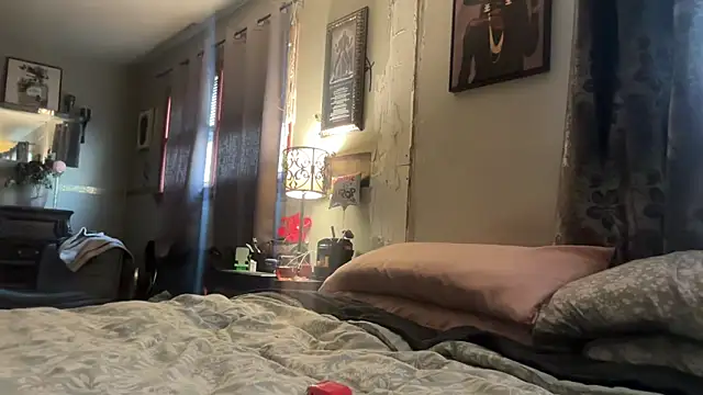 sexyred77713 online show from 02/25/26, 09:35