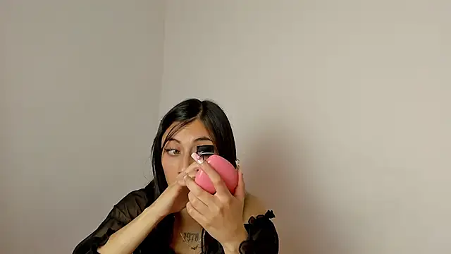 Alanaloiiss  online show from 02/12/26, 04:18