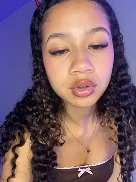 jadee8 online show from 10/05/25, 01:37