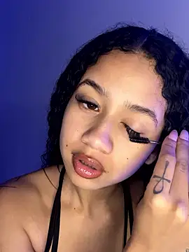 jadee8 online show from 01/10/26, 11:53