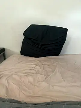 Snapshot of corazon_0773 chatting on 09/24/25, 01:36 corazon 0773 online show from 09/24/25, 01:36