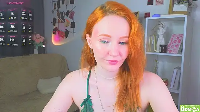 JoyceJones online show from 10/14/25, 07:36