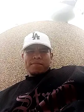 Oscariin96 online show from 02/12/26, 06:47