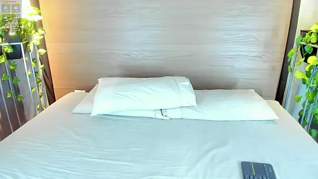 Snapshot of alexamonroe_ chatting on 10/23/25, 09:57 alexamonroe online show from 10/23/25, 09:57