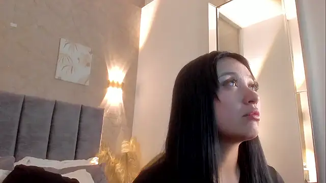 Lunaa bellaa online show from 02/06/26, 06:55