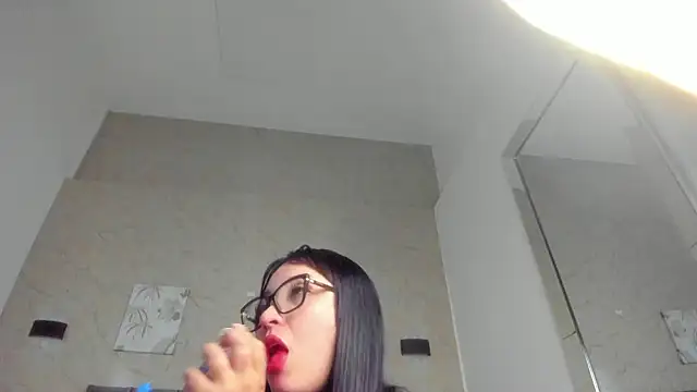 Lunaa bellaa online show from 04/22/26, 07:26