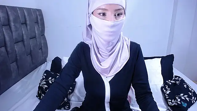   Nahia online show from 11/04/25, 01:32