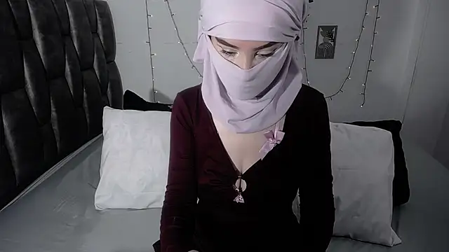   Nahia online show from 02/02/26, 02:49