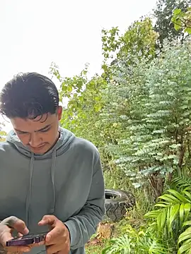 Rose-andres online show from 11/28/25, 08:33