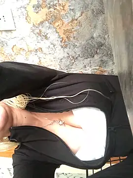 AlevNaz online show from 02/04/26, 11:49