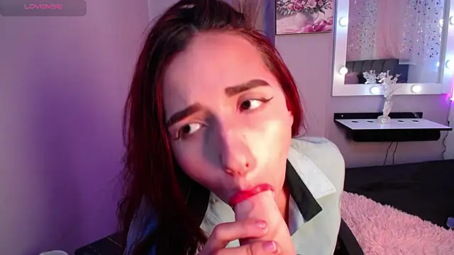 NataliaPrada s online show from 09/17/25, 07:26