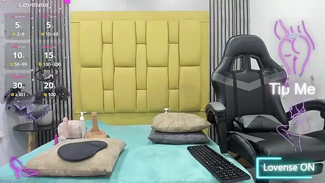 bryonycutee online show from 09/30/25, 12:54