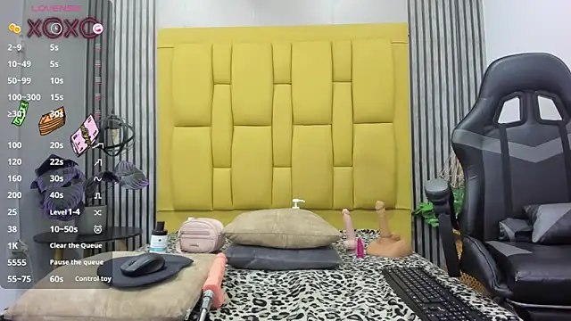 bryonycutee online show from 10/22/25, 12:38