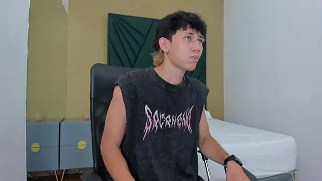 Michael blue online show from 12/18/25, 12:00