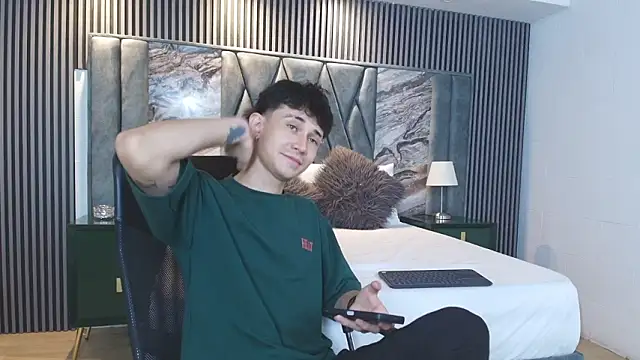 Michael blue online show from 02/08/26, 07:39