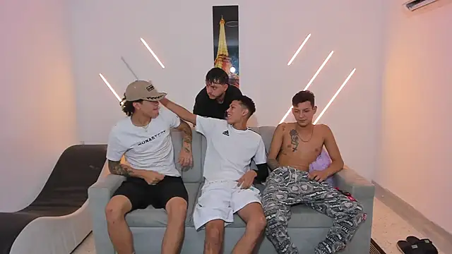 Snapshot of brutal_sex_room2k chatting on 11/17/25, 12:22 brutal sex room2k online show from 11/17/25, 12:22