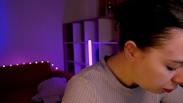 Di na Bell online show from 10/08/25, 05:38