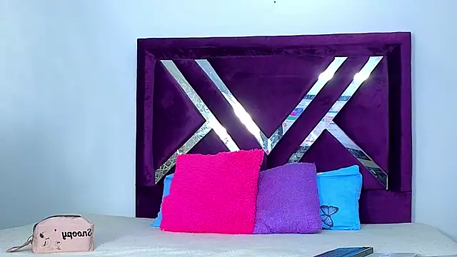 cuteeimy online show from 11/29/25, 07:39