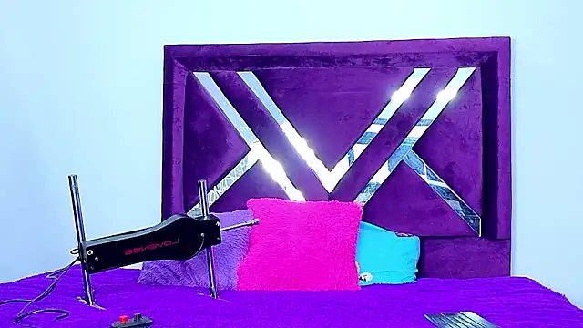 Snapshot of cuteeimy chatting on 01/07/26, 07:27 cuteeimy online show from 01/07/26, 07:27