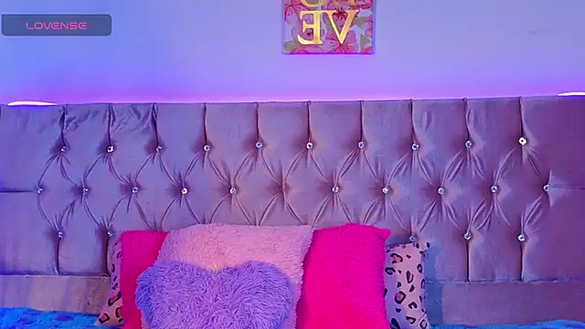 Snapshot of cuteeimy chatting on 02/05/26, 06:45 cuteeimy online show from 02/05/26, 06:45