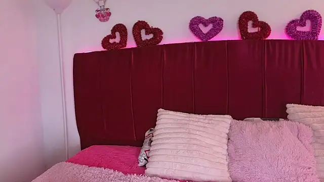 Snapshot of cuteeimy chatting on 02/12/26, 07:20 cuteeimy online show from 02/12/26, 07:20