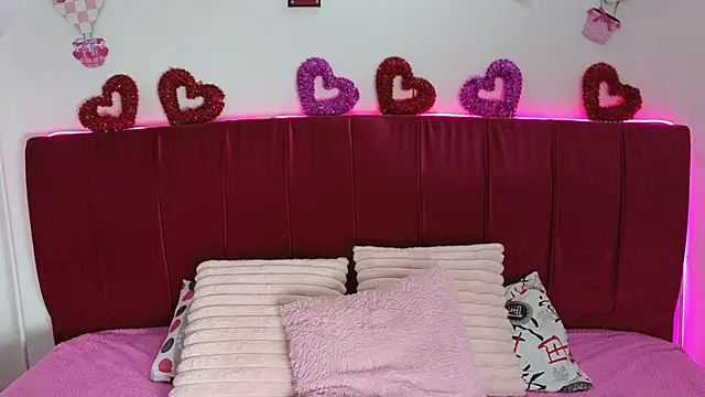 Snapshot of cuteeimy chatting on 02/26/26, 07:13 cuteeimy online show from 02/26/26, 07:13