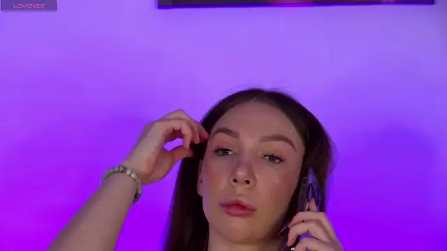 AlysonHuxley  online show from 11/09/25, 04:27